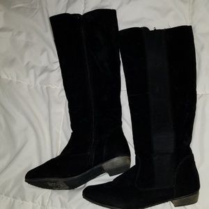 Black suede boots